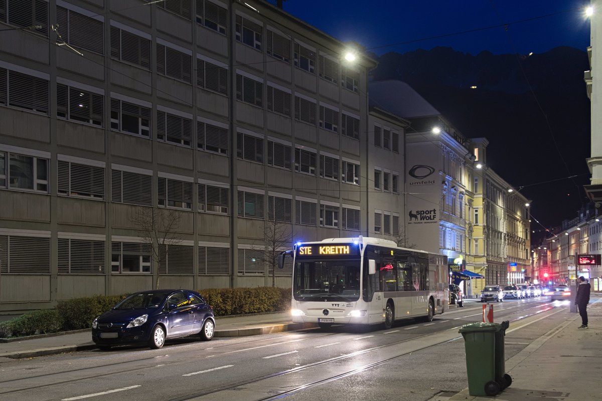 Mercedes-Benz O 530 II (Citaro Facelift) der Innsbrucker Verkehrsbetriebe (Bus Nr. 618) als Schienenersatzverkehr für die Stubaitalbahn/Linie STE an der Haltestelle Franz-Fischer-Straße in Innsbruck. Aufgenommen 8.11.2020.