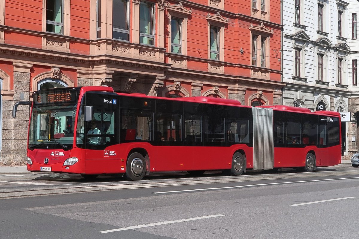 Mercedes-Benz O 530 III (Citaro 2. Generation) der Innsbrucker Verkehrsbetriebe Bus Nr. 436 als Linie O mit Ziel Fürstenweg in Innsbruck, Museumstraße. Aufgenommen 18.8.2018.