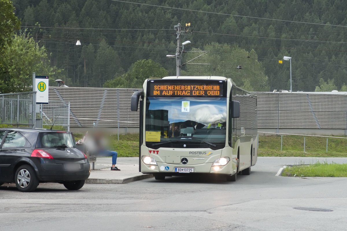Mercedes-Benz O 530 III (Citaro 2. Generation) von Postbus (BD-13725) als Schienenersatzverkehr Zirl - Telfs, in Zirl Bahnhof. Aufgenommen 17.6.2020.
