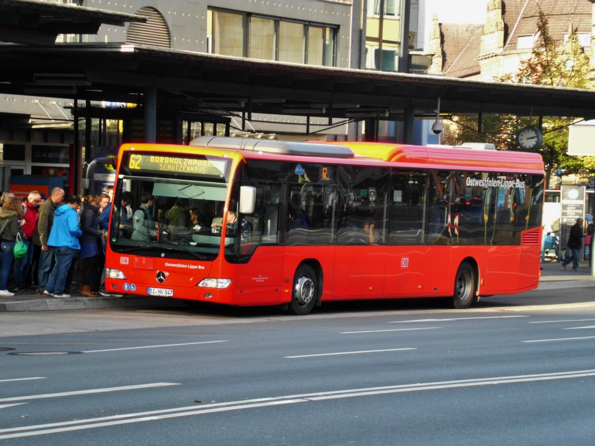 Mercedes-Benz O 530 LE Ü (Citaro) auf der Linie 62 nach Borgholzhausen Schützenhaus an der Haltestelle Bielefeld Jahnplatz.(28.10.2014)
