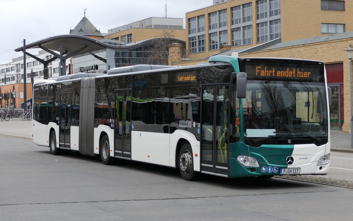 Mercedes-Benz O530 C2 G vom Busbetrieb Anger-angerbus. Potsdam-Hbf. im Februar 2024.