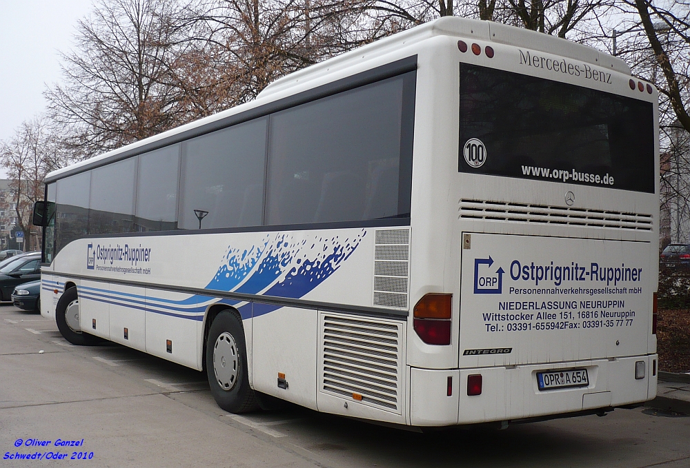 Mercedes-Benz O550 I Integro H der Ostprignitz-Ruppiner Personennahverkehrsgesellschaft mbH, 2010 in Schwedt/Oder.