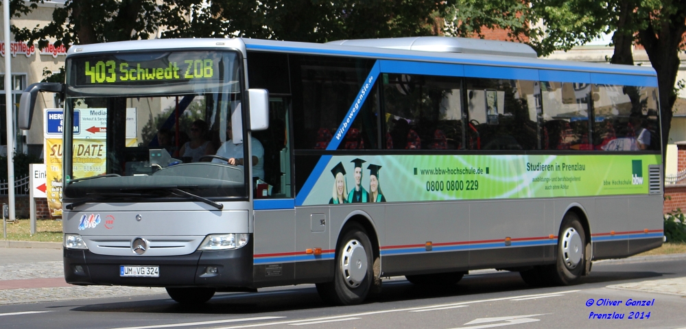 Mercedes-Benz O550 II Integro, Wagennummer 324, der Uckermärkischen Verkehrsgesellschaft mbH, 2014 in Prenzlau.