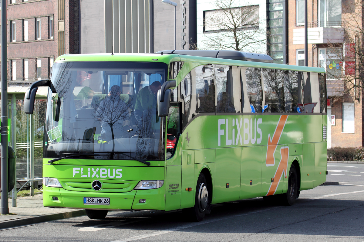 Mercedes-Benz Reisebus Flixbus in Recklinghausen 25.3.2018