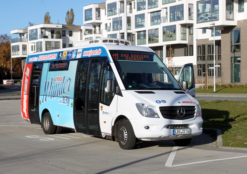 Mercedes-Benz Sprinter der Firma Regionalbus Rostock stand am 08.11.2015 als Linie 119 nach Bad Doberan vor dem Haltepunkt Warnemnde-Werft