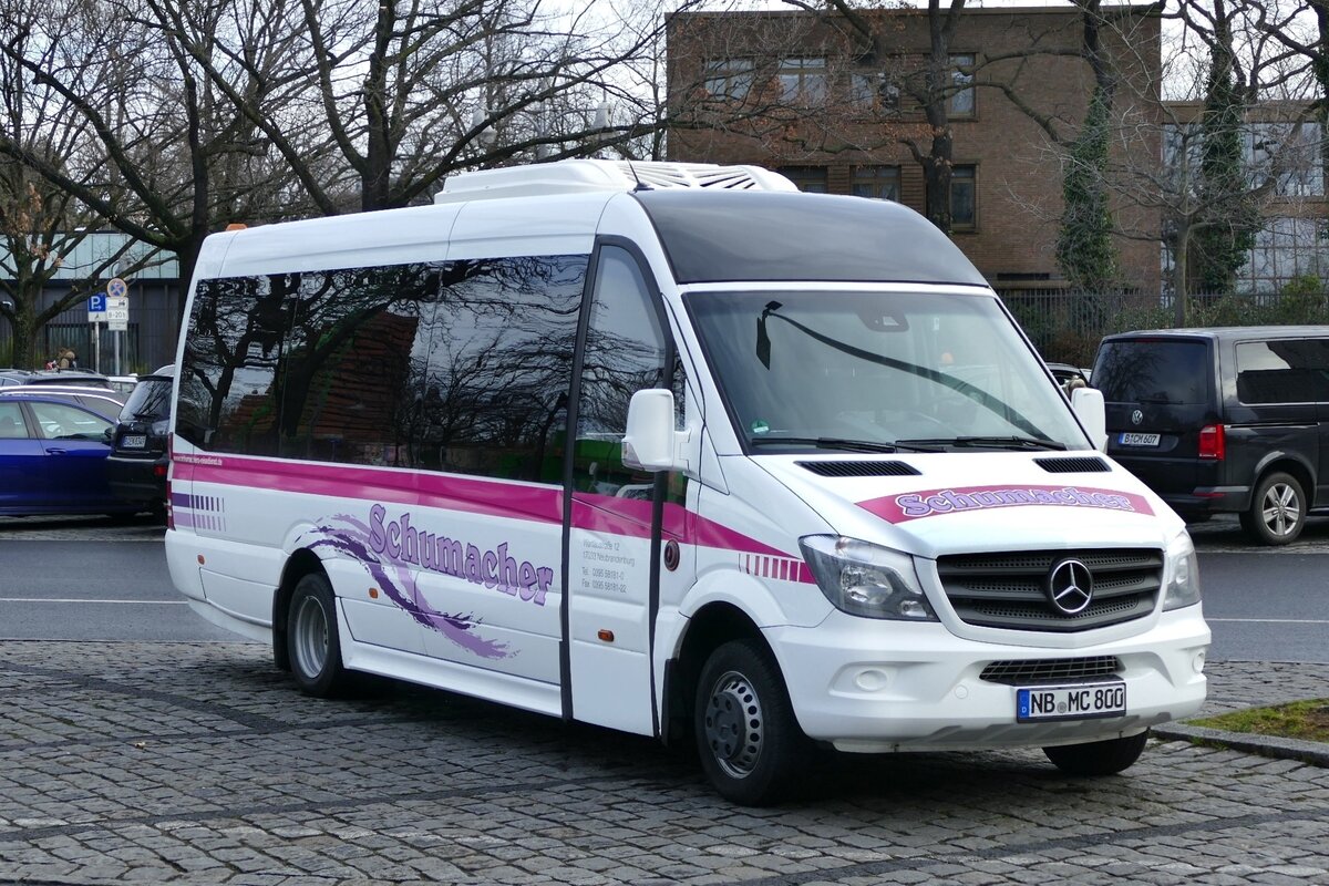 Mercedes-Benz Sprinter- Schumachers Reisedienst, Berlin im Januar 2022.