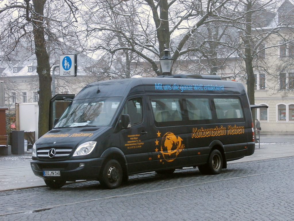 Mercedes-Benz Sprinter Transfer auf der Stadtlinie in Marienberg. (3.12.2014)