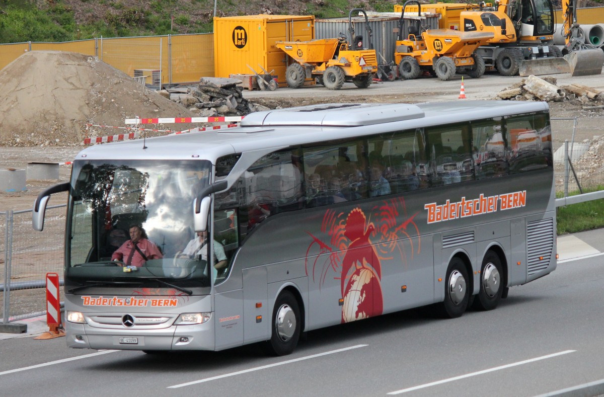 Mercedes Benz Tourismo, Badertscher Bern, près de Berne en avril 2014