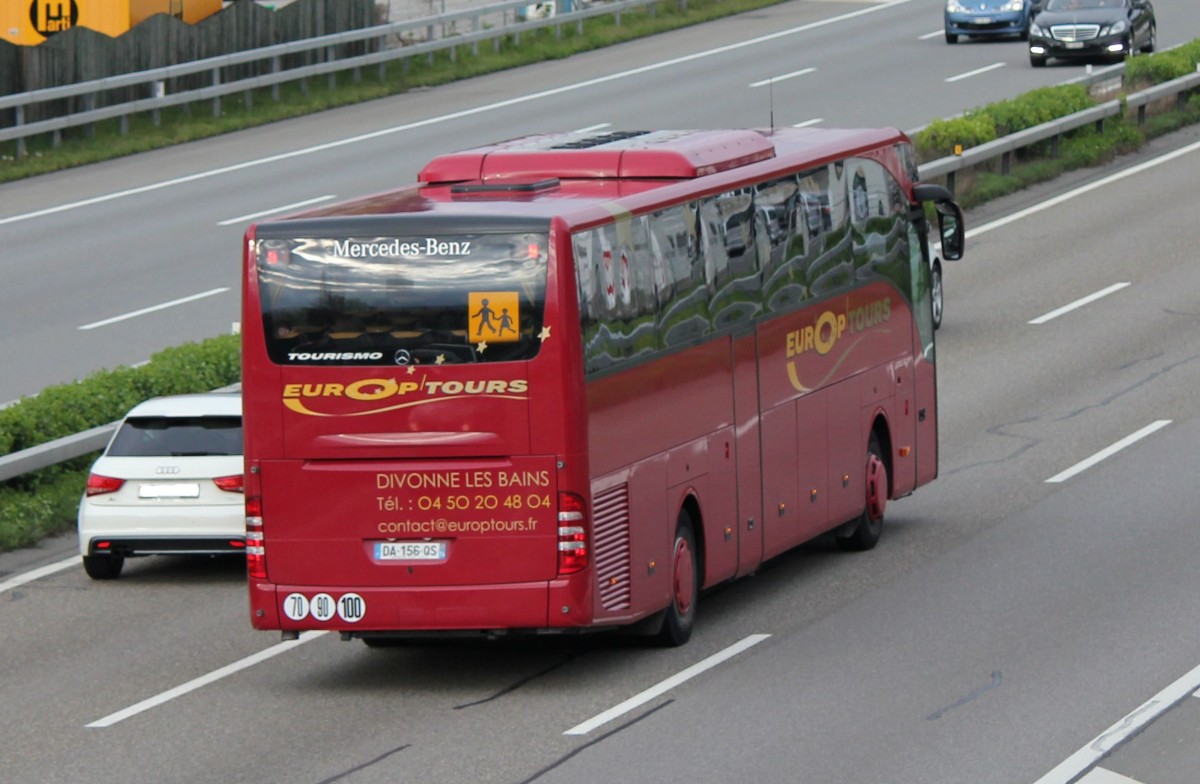 Mercedes Benz Tourismo, EuropTours près de Bern avril 2014