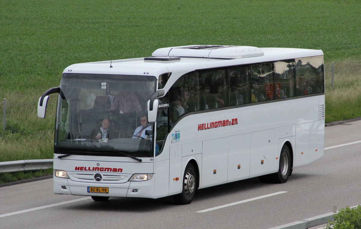 Mercedes Benz Tourismo Hellingmann, Oensingen 17.05.2014