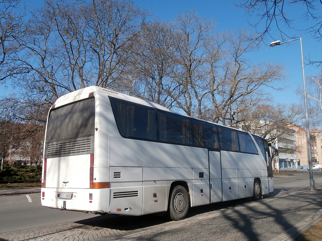 Mercedes-Benz Tourismo in Hradec Králové. (24.2.2014)