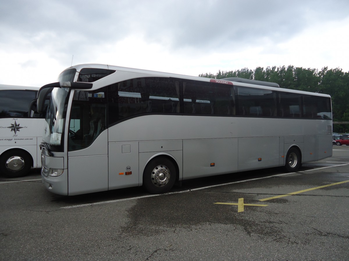 Mercedes Benz Tourismo, Maximo, Estavayer-le-Lac mai 2014