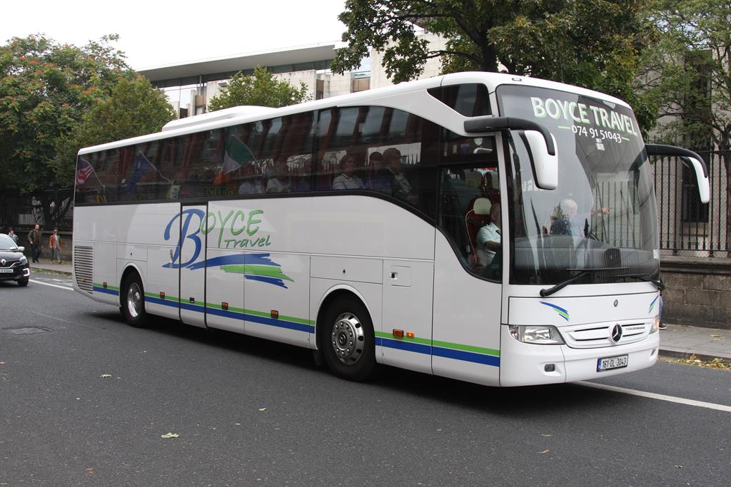 Mercedes Benz Tourismo Reisebus am 19.09.2018 in der City von Dublin.
