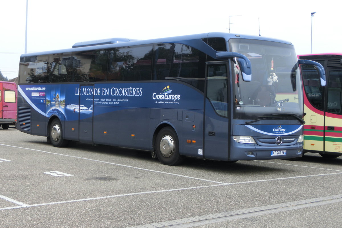 Mercedes Benz Tourismo von Striebig Reisen am 14.10.2016 in Wissembourg (Frankreich)