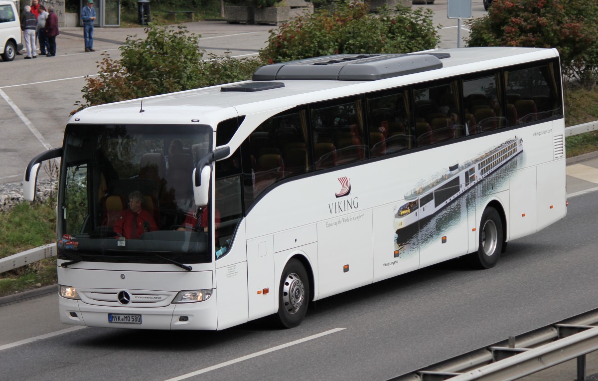 Mercedes Benz Tourismo, Viking, autoroute Ble - Berne 14.09.2013 