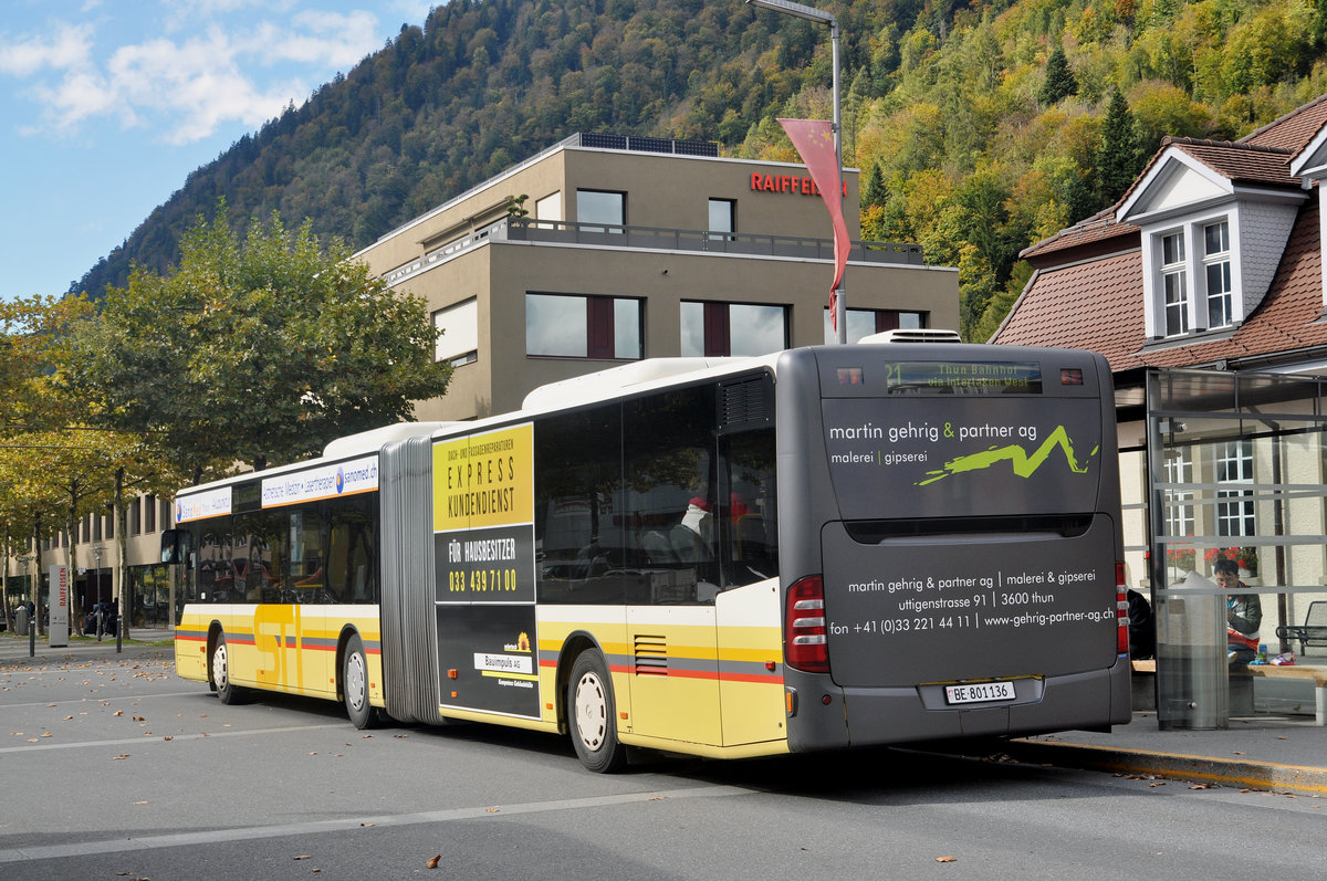 Mercedes Citaro 136, auf der Linie 21, wartet an der Endstation beim Bahnhof Interlaken Ost. Die Aufnahme stammt vom 06.10.2017.