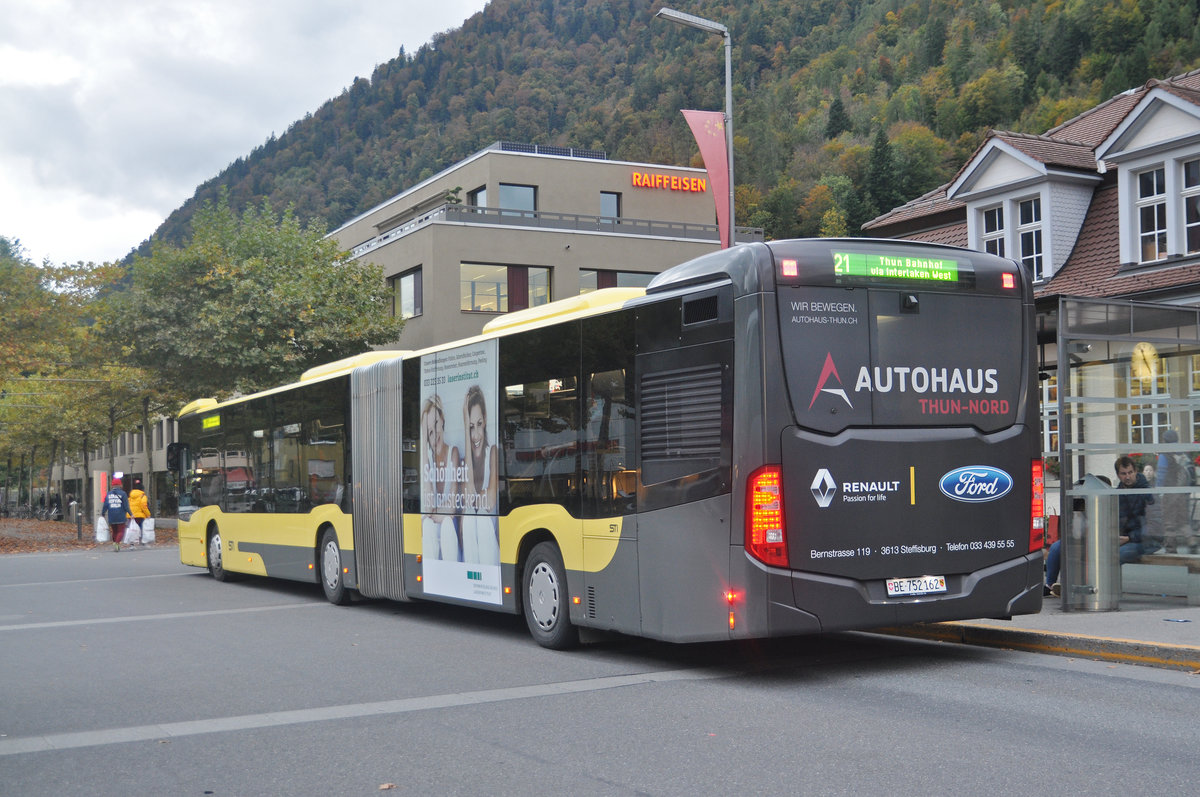 Mercedes Citaro 162, auf der Linie 21, wartet an der Endstation beim Bahnhof Interlaken Ost. Die Aufnahme stammt vom 03.10.2017.