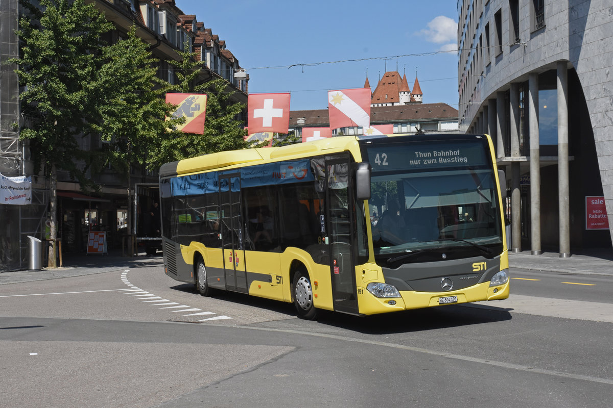 Mercedes Citaro 191, auf der Linie 42, fährt zur Haltestelle beim Bahnhof Thun. Die Aufnahme stammt vom 30.07.2018.