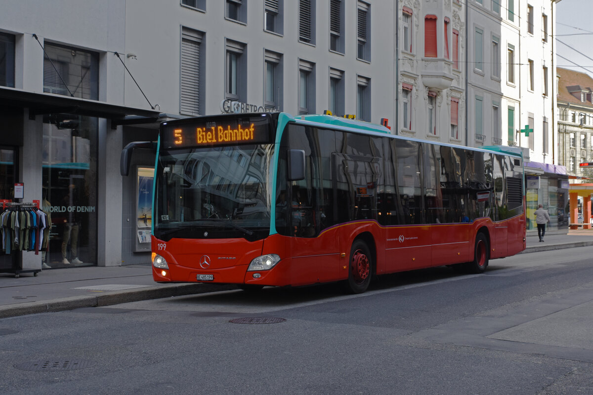 Mercedes Citaro 199, auf der Linie 5, fährt durch die Bahnhofstrasse. Die Aufnahme stammt vom 25.09.2021.