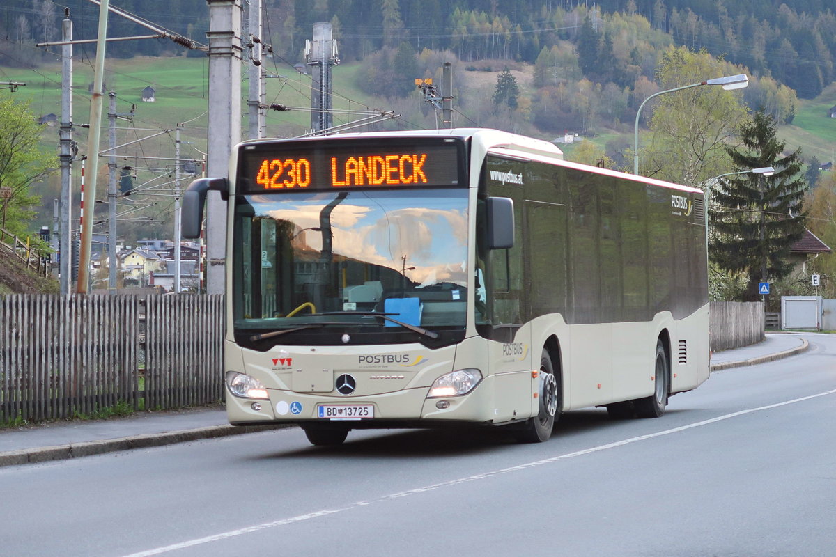 Mercedes Citaro 2. Generation von Postbus BD-13725 als Linie 4230 bei der Haltestelle Landeck Perjener Brücke. Aufgenommen 17.4.2018.