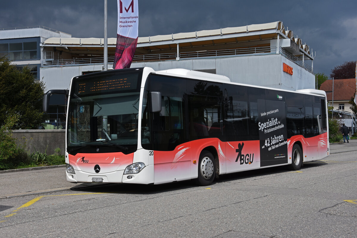 Mercedes Citaro 20 der BGU, auf der Linie 23, bedient die Haltestelle beim Bahnhof Grenchen Süd. Die Aufnahme stammt vom 26.04.2022.