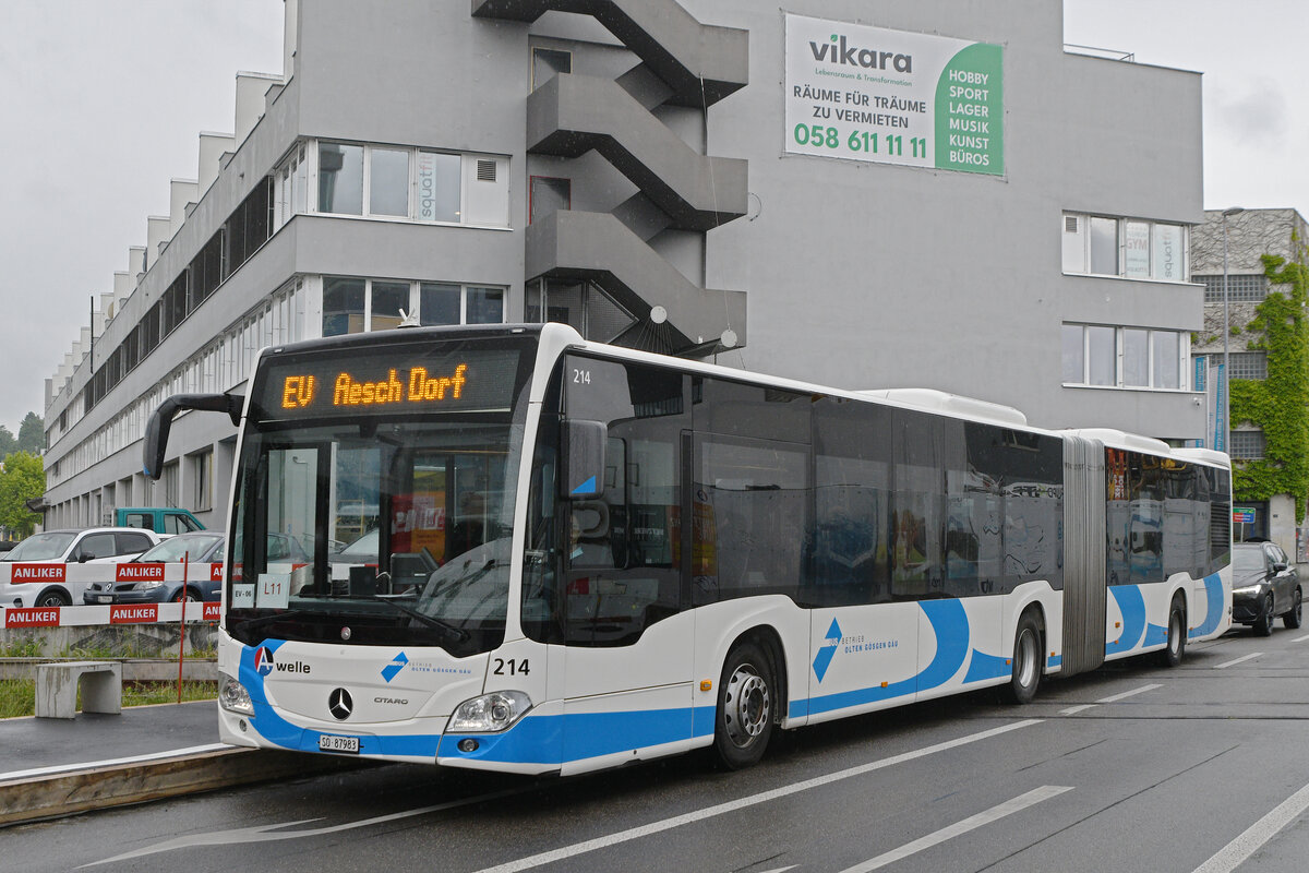 Mercedes Citaro 214 von Busbetrieb Olten G�sgen, auf der Tramersatzlinie 11, f�hrt am 18.05.2026 bei der provisorischen Haltestelle Dreispitz ein. Aufnahme Basel.