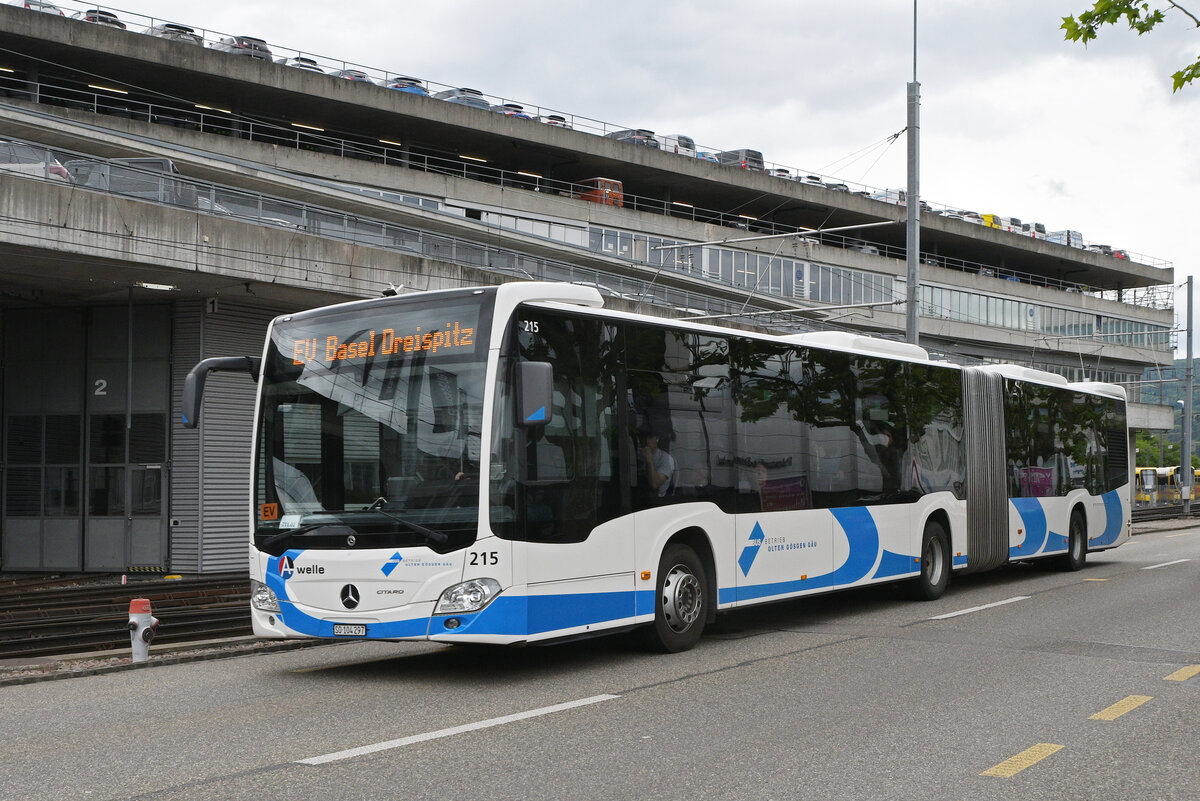 Mercedes Citaro 215 von Busbetrieb Olten G�sgen, auf der Tramersatzlinie 11, f�hrt am 20.05.2026 durch die M�nchensteinerstrasse Richtung Endstation beim Dreispitz. Aufnahme Basel.
