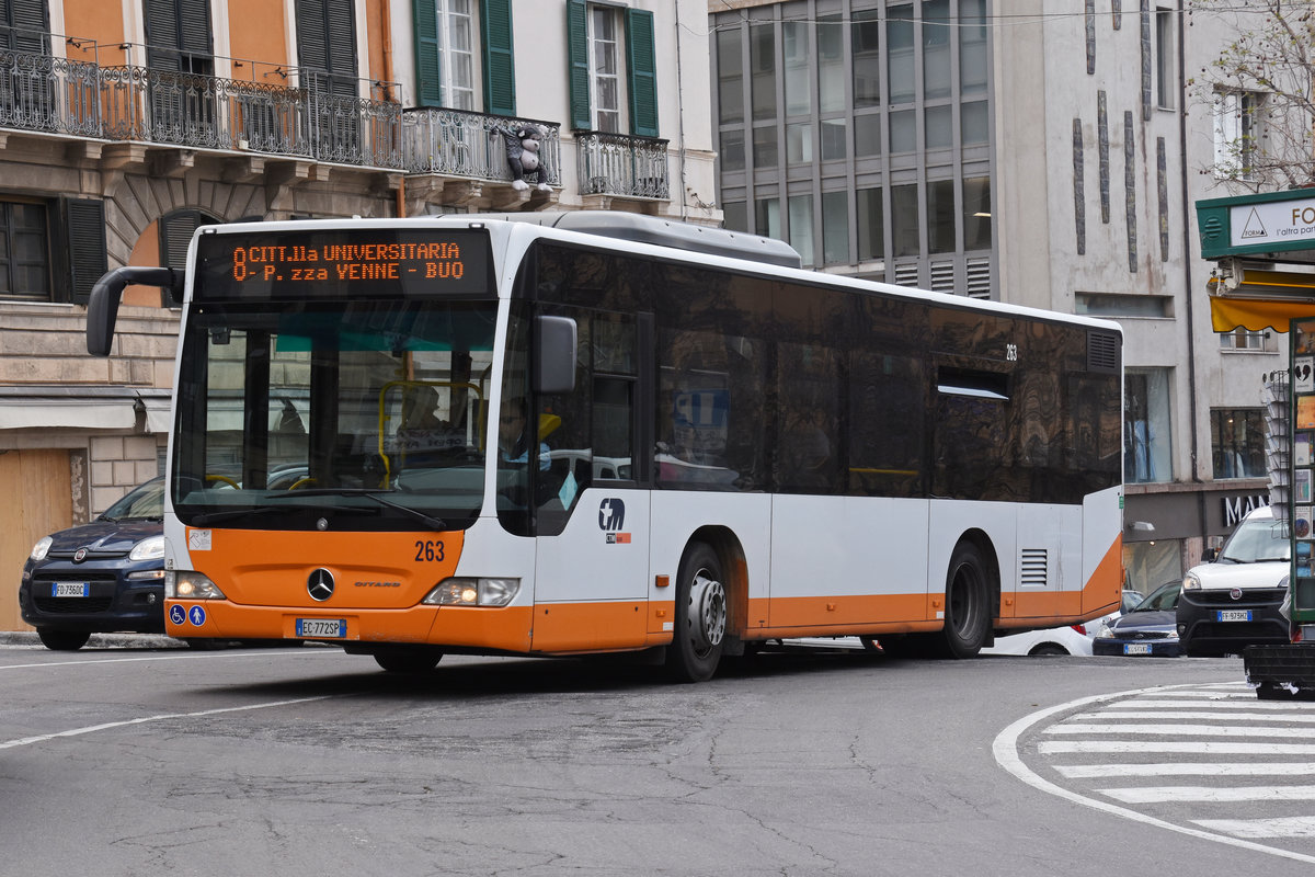 Mercedes Citaro 263, auf der Linie 8, unterwegs in Cagliari. Die Aufnahme stammt vom 08.05.2018.