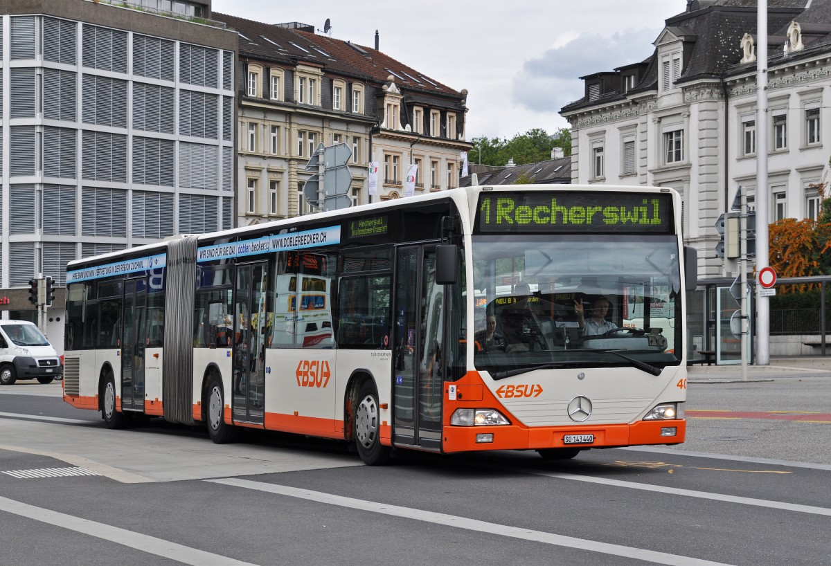 Mercedes Citaro 40 auf der Linie 1 fährt zur Haltestelle beim Bahnhof Solothurn. Die Aufnahme stammt vom 05.09.2015.