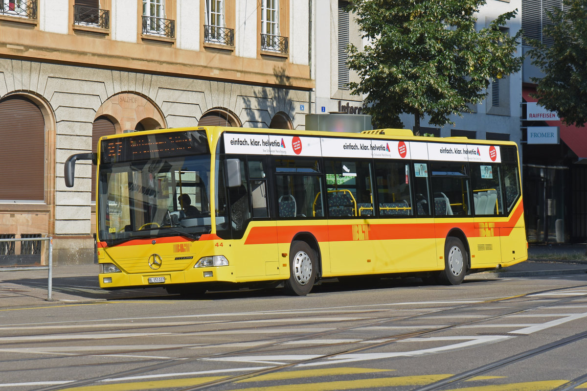 Mercedes Citaro 44, auf der Linie 37, wartet an der Endstation am Aeschenplatz. Die Aufnahme stammt vom 13.07.2018.