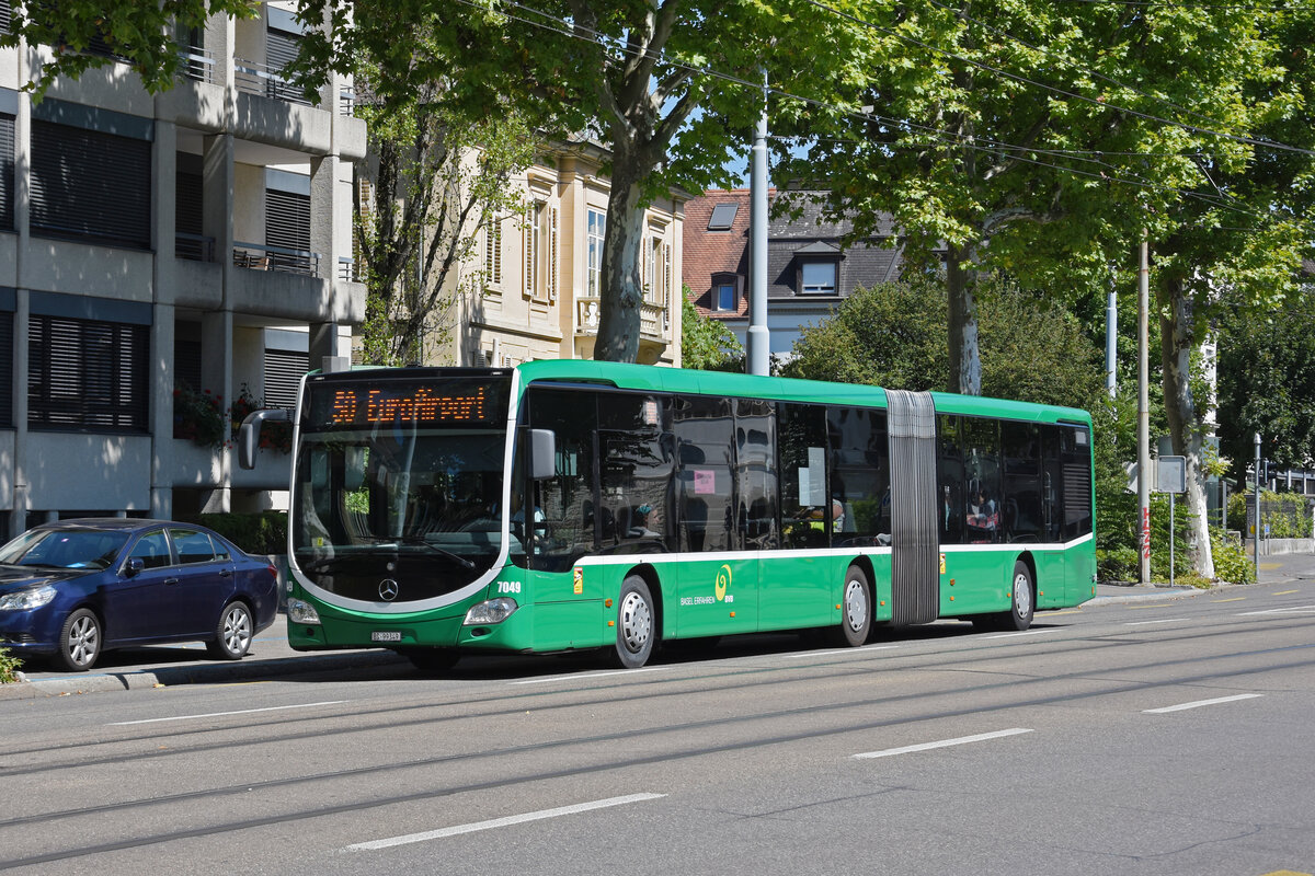 Mercedes Citaro 5049, auf der Linie 50, fährt zur Haltestelle Brausebad. Die Aufnahme stammt vom 16.07.2022.