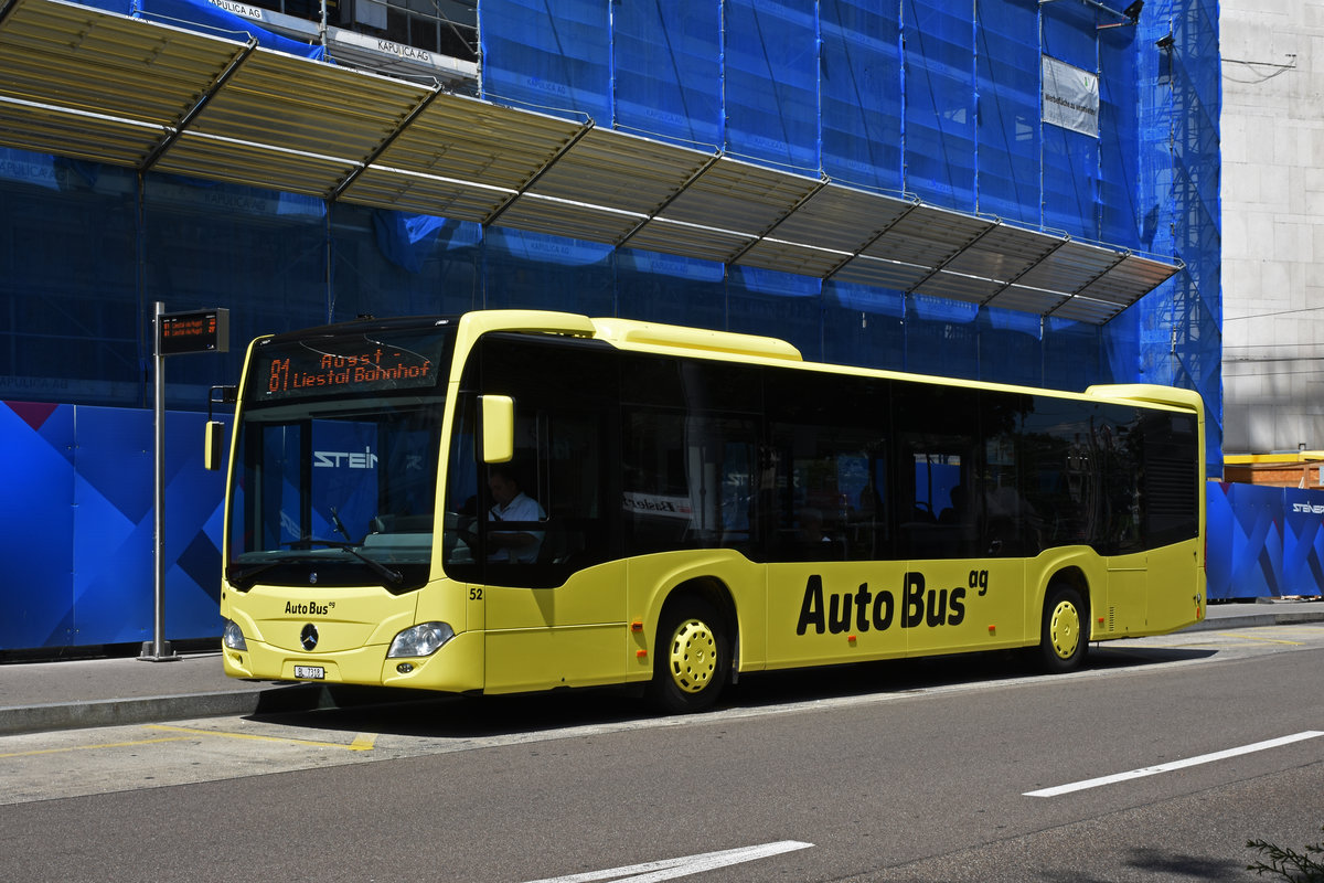Mercedes Citaro 52 der AAGL, auf der Linie 81, wartet an der Endstation am Aeschenplatz. Die Aufnahme stammt vom 23.06.2019.