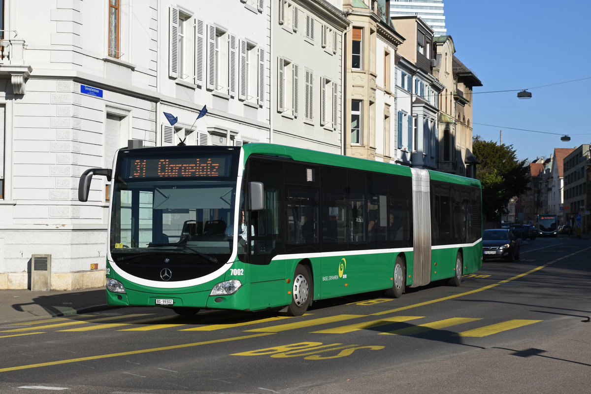 Mercedes Citaro 7002, auf der Linie 31, fährt zur Haltestelle Wettsteinplatz. Die Aufnahme stammt vom 23.03.2019.