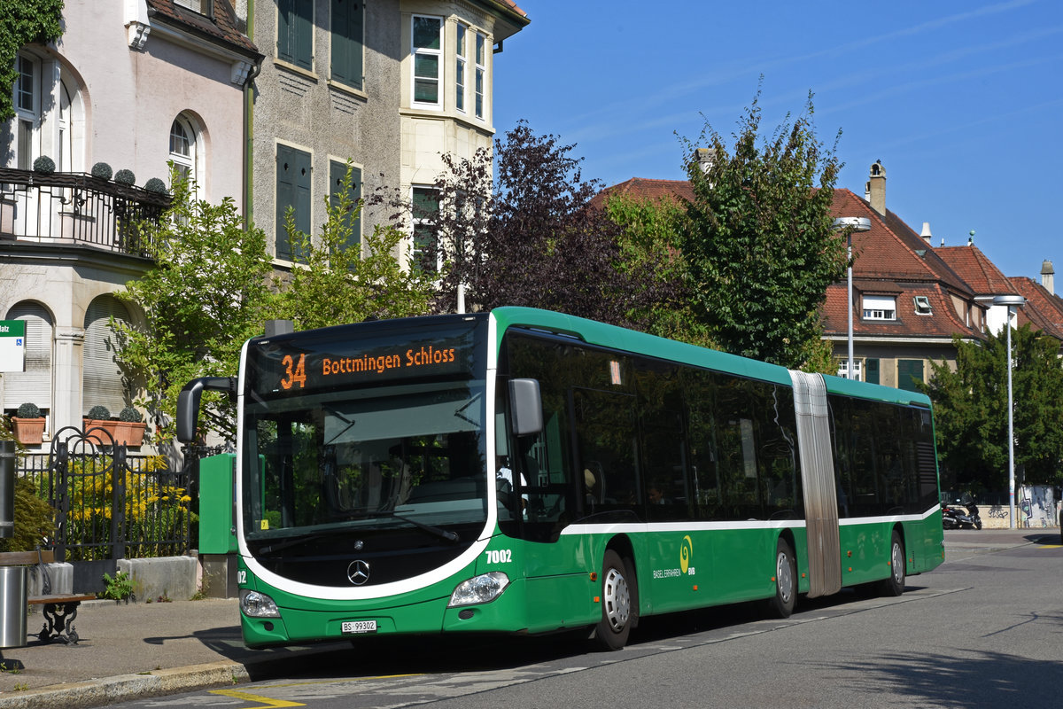 Mercedes Citaro 7002, auf der Linie 34, bedient die Haltestelle Rütimeyerplatz. Die Aufnahme stammt vom 27.08.2019.