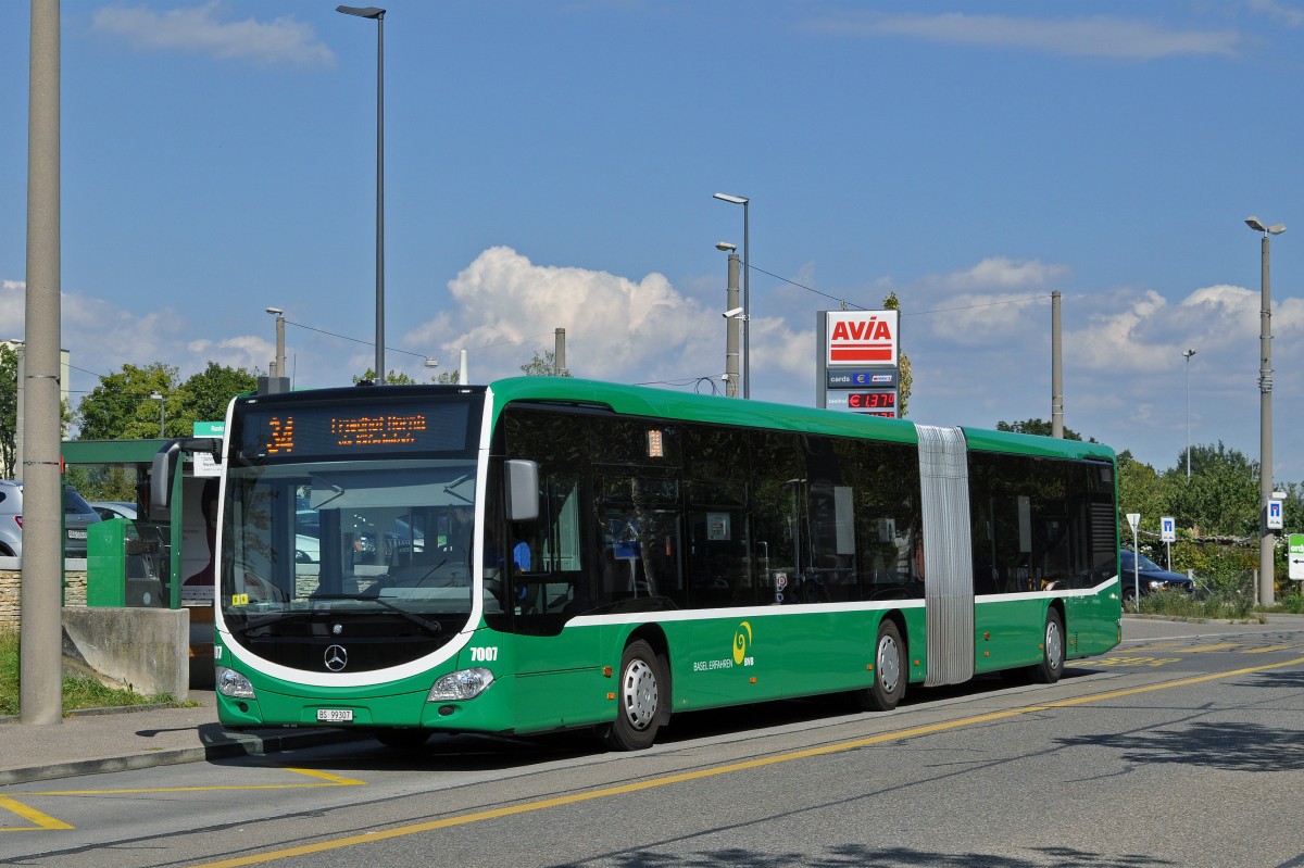 Mercedes Citaro 7007 auf der Linie 34 ist soeben aus der Garage Rankstrasse ausgefahren und bedient die Haltestelle Rankstrasse. Die Aufnahme stammt vom 10.09.2015.