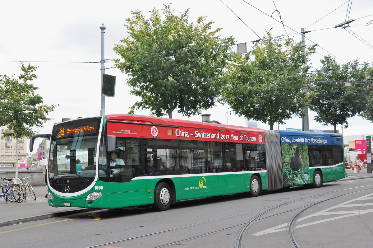 Mercedes Citaro 7008, auf der Linie 34, bedient die Haltestelle Schifflände. Die Aufnahme stammt vom 24.06.2017.