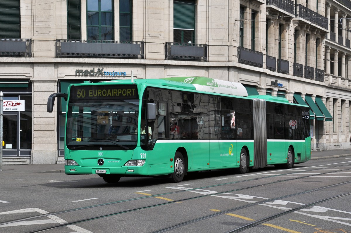Mercedes Citaro 701 auf der Linie 50 fährt Richtung Haltestelle Brausebad. Die Aufnahme stammt vom 27.06.2014.