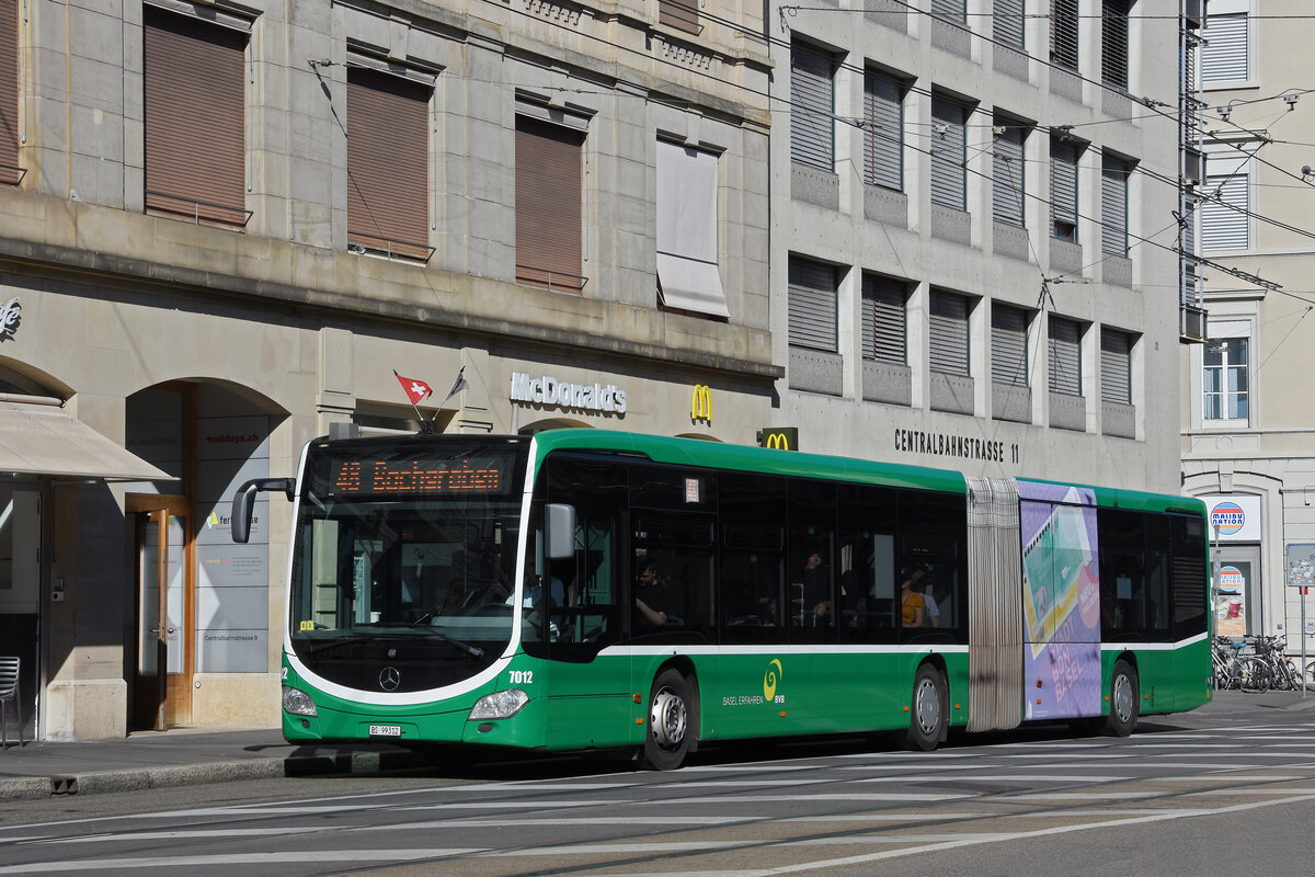 Mercedes Citaro 7012, auf der Linie 48, f�hrt am 04.07.2026 durch die Centralbahnstrasse Richtung Haltestelle Sch�tzenhaus. Aufnahme Basel.