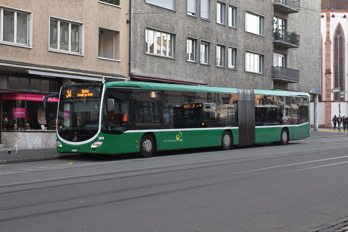 Mercedes Citaro 7014, auf der Linie 34, bedient die Haltestelle Universitätsspital. Fie Aufnahme stammt vom 01.01.2020.
