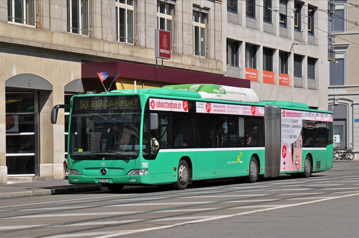Mercedes Citaro 702 auf der Linie 50 fährt zur Haltestelle Brausebad. Die Aufnahme stammt vom 04.06.2015.