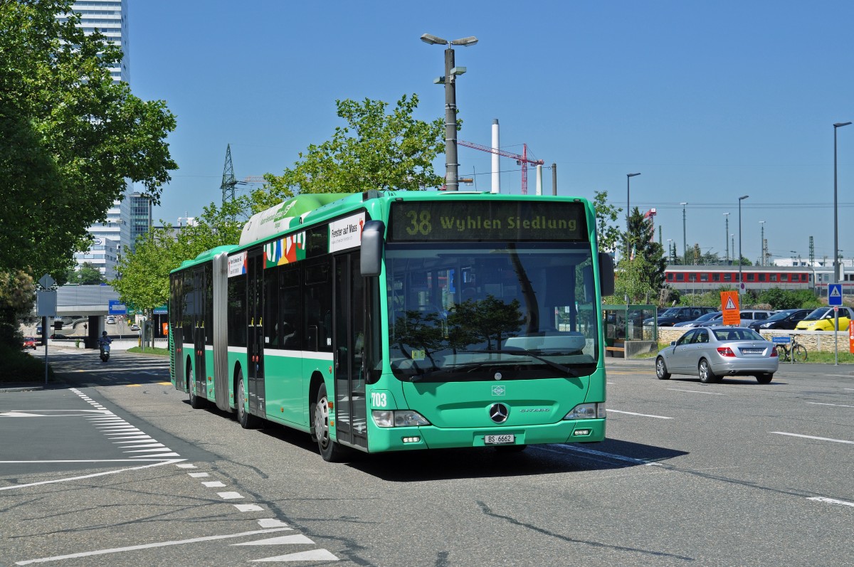 Mercedes Citaro 703 auf der Linie 38 fährt zur Haltestelle Rankstrasse. Die Aufnahme stammt vom 30.06.2015.