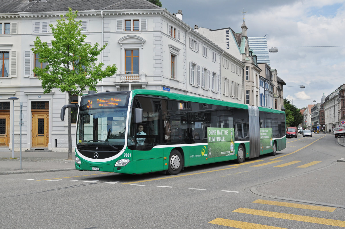 Mercedes Citaro 7031, auf der Linie 34, fährt zur Haltestelle am Wettsteinplatz. Die Aufnahme stammt vom 17.05.2016.