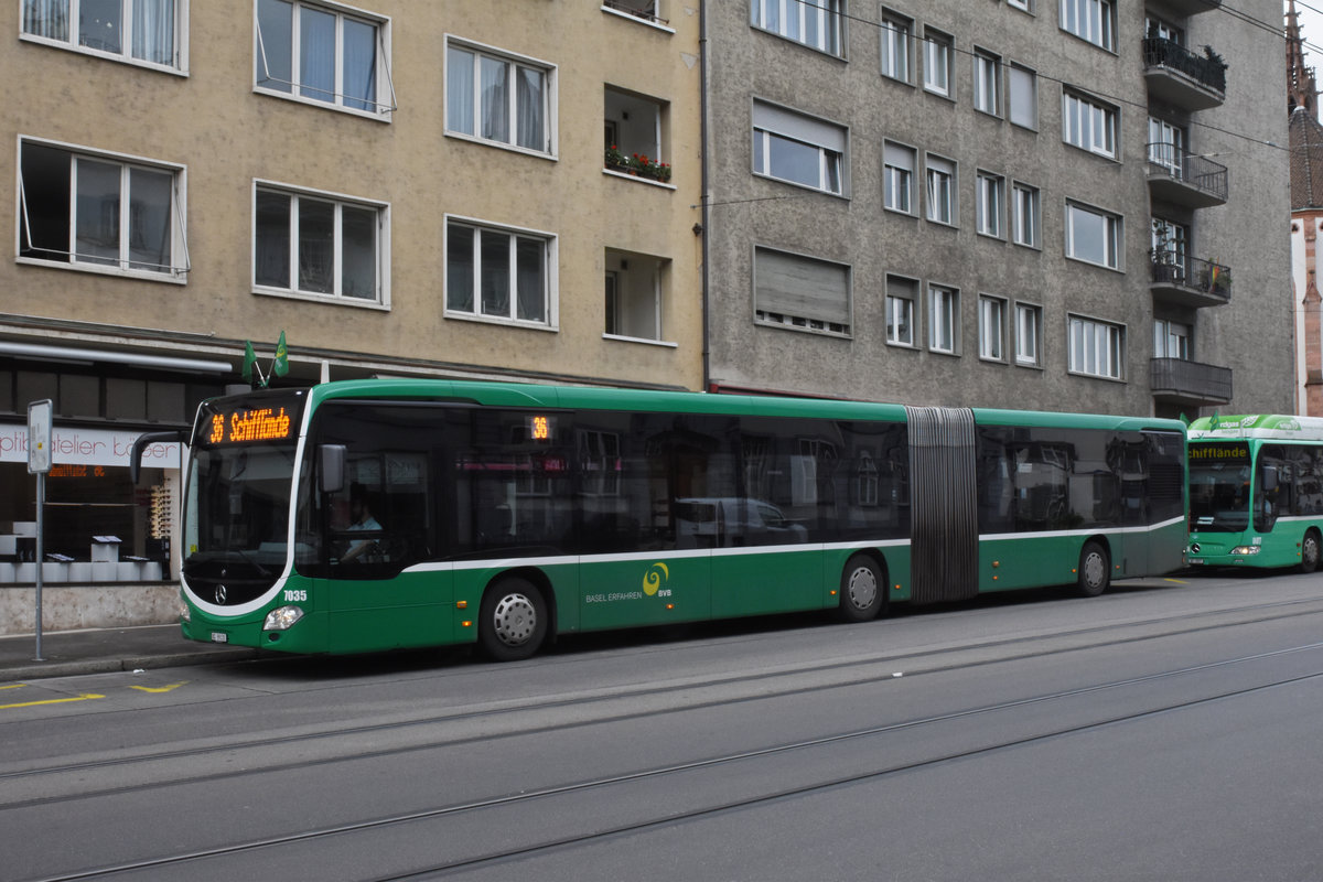 Mercedes Citaro 7035, auf der Linie 36, bedient die Haltestelle Universitätsspital. Die Aufnahme stammt vom 02.05.2020.