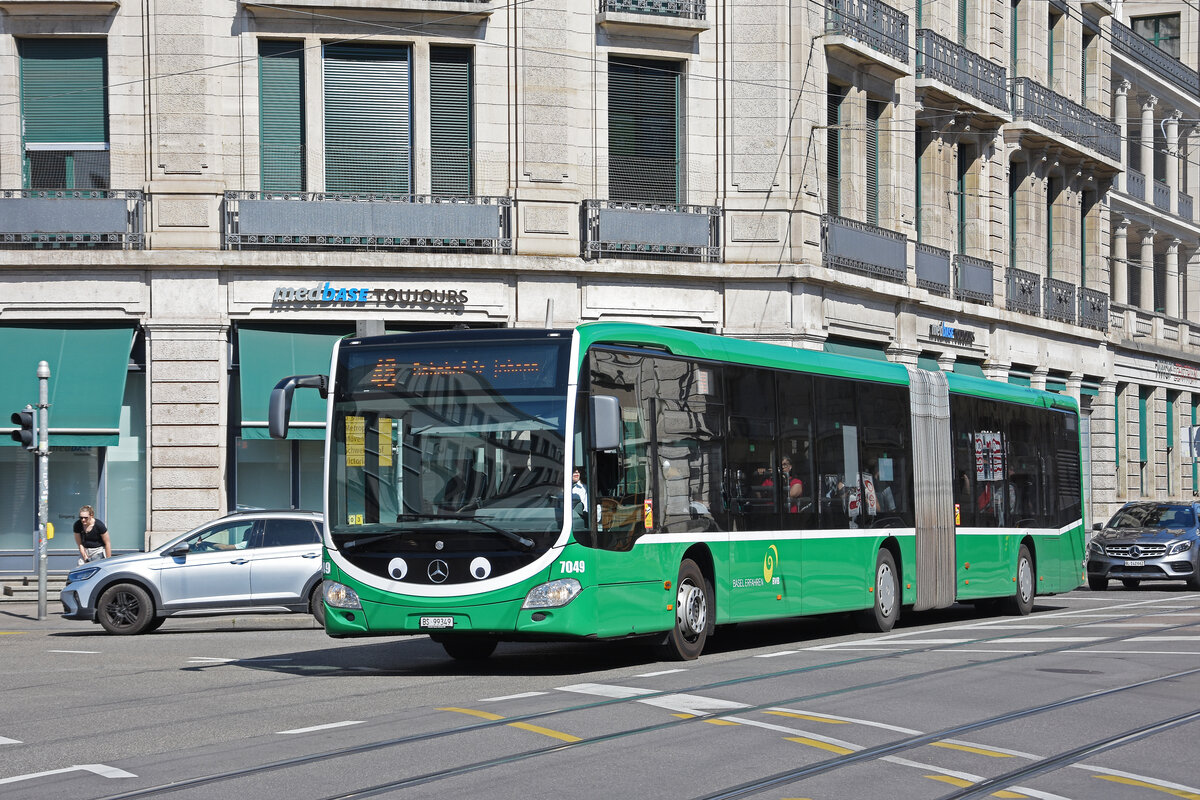 Mercedes Citaro 7049, auf der Linie 48, f�hrt am 29.05.2026 Richtung Haltestelle Sch�tzenhaus. Aufnahme Basel.