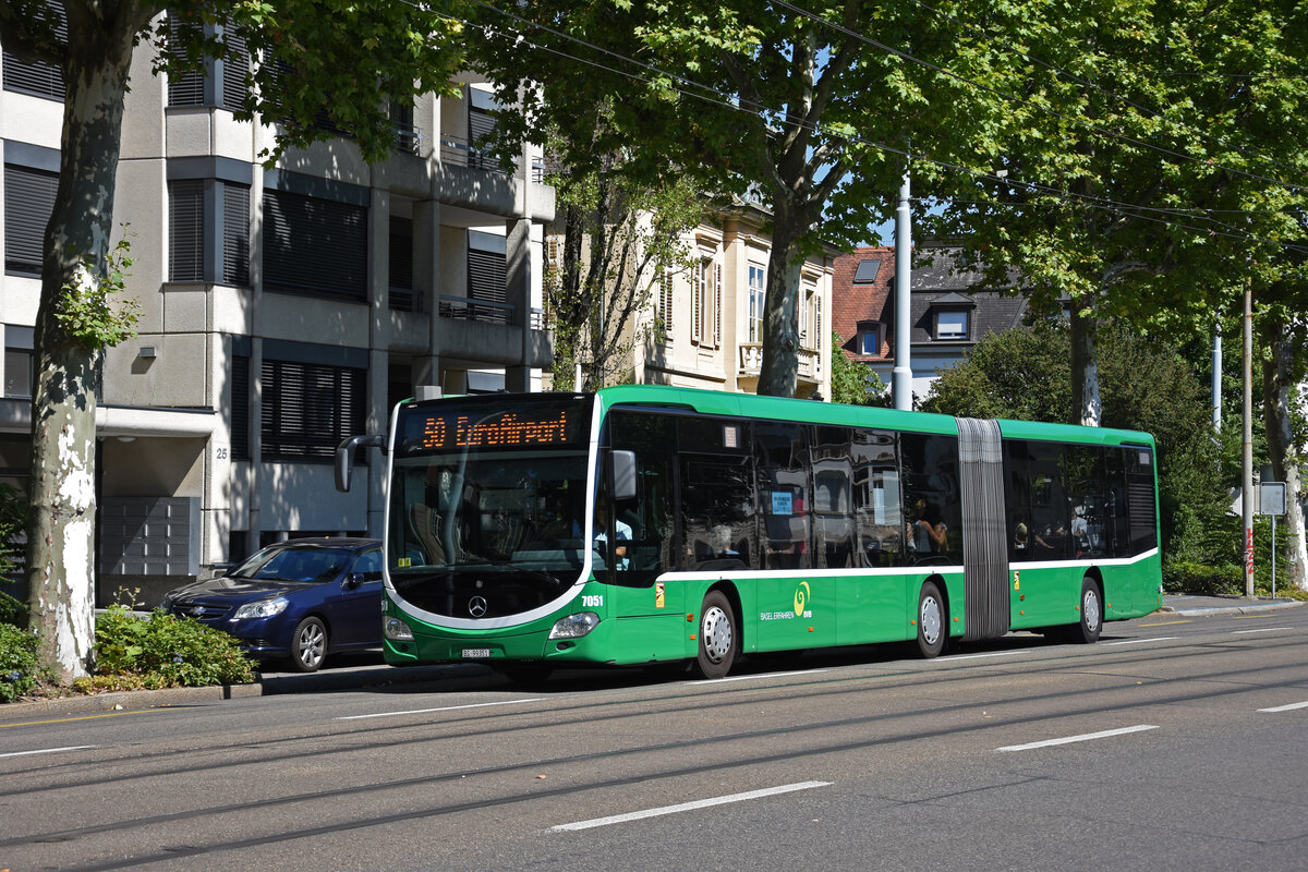 Mercedes Citaro 7051, auf der Linie 50, fährt zur Haltestelle Brausebad. Die Aufnahme stammt vom 16.07.2022.