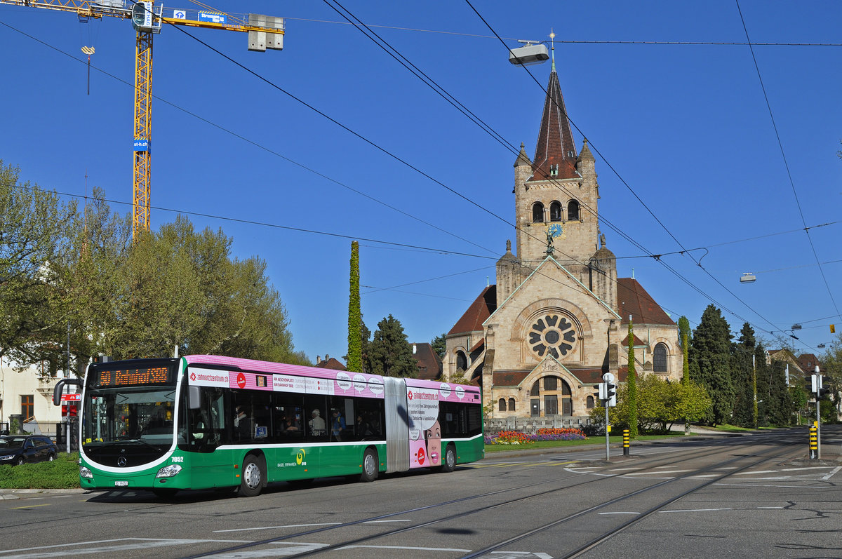 Mercedes Citaro 7052, auf der Linie 50, fährt zur Endstation am Bahnhof SBB. Die Aufnahme stammt vom 05.05.2016.