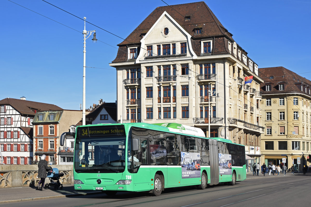 Mercedes Citaro 708, auf der Linie 34, überquert die Mittlere Rheinbrücke. Die Aufnahme stammt vom 13.02.2019.