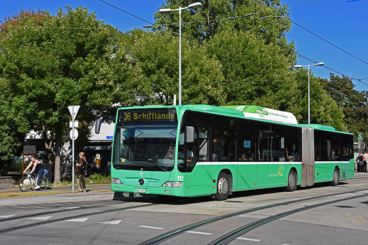 Mercedes Citaro 712, auf der Linie 36, verlässt am 12.09.2022 die Haltestelle ZOO Dorenbach.