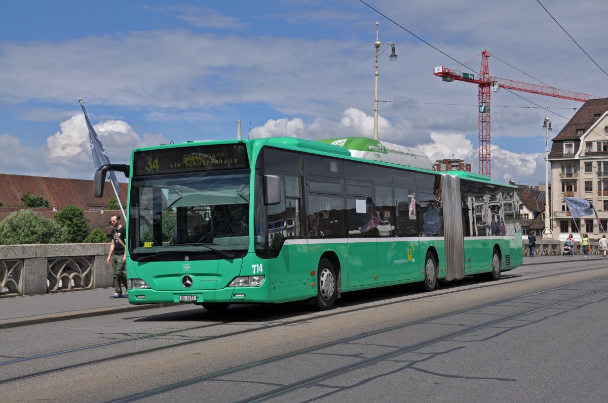 Mercedes Citaro 714 auf der Linie 34 auf der Mittleren Rheinbrücke. Die Aufnahme stammt vom 28.05.2014.