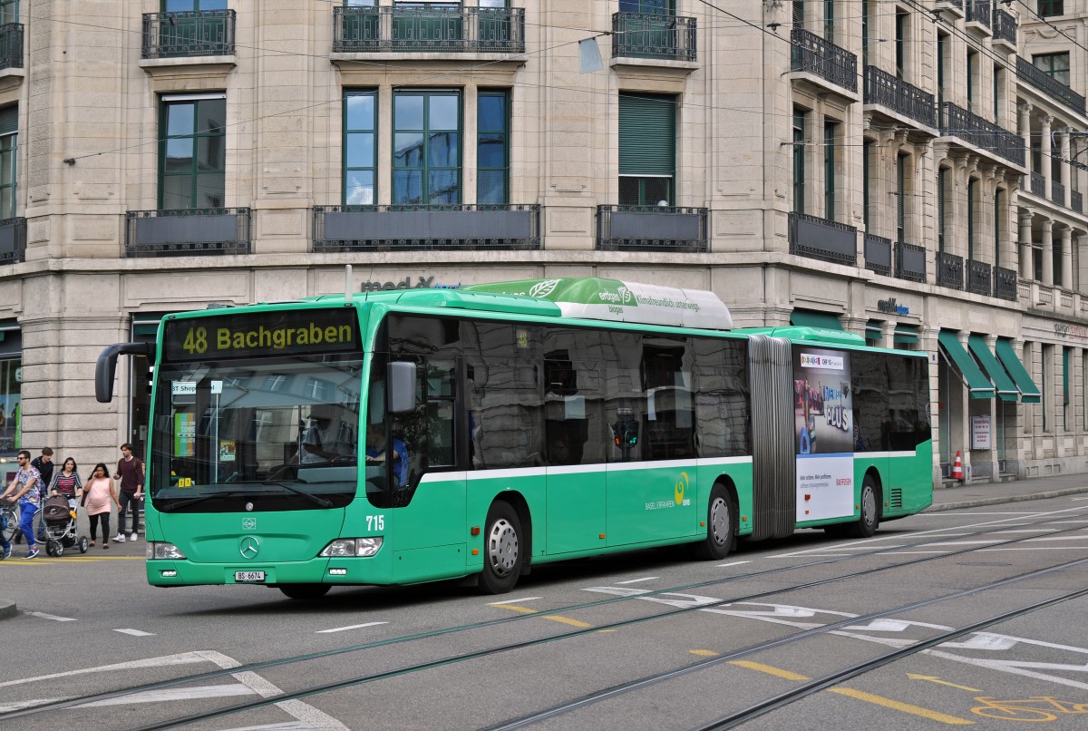 Mercedes Citaro 715 auf der Linie 48 fährt zur Haltestelle Schützenhaus. Die Aufnahme stammt vom  06.05.2015.